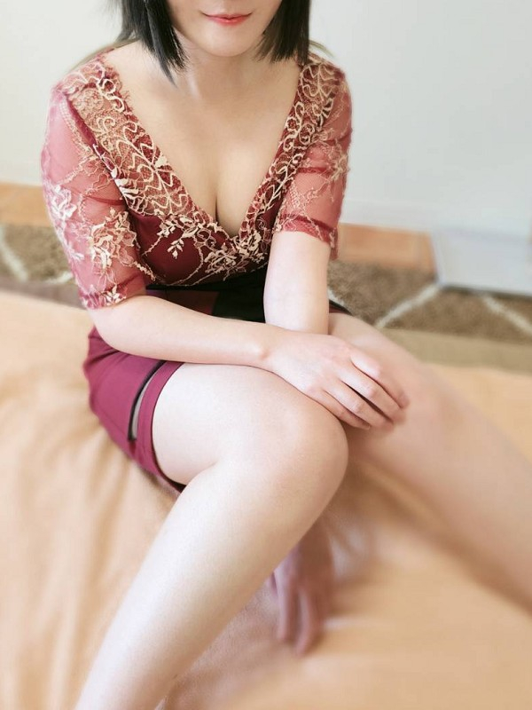 うい　27歳